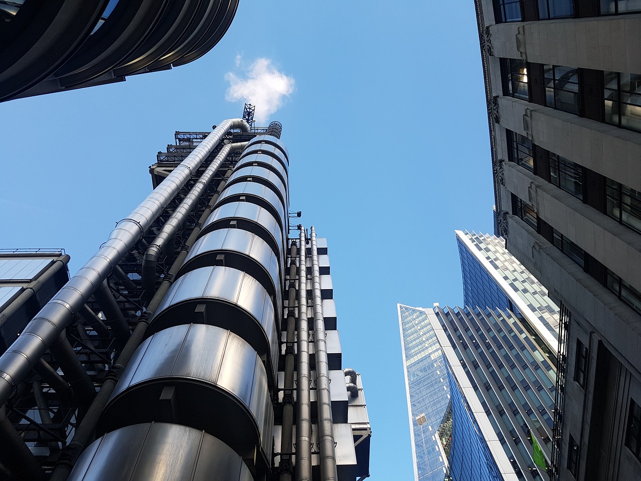 東莞濱海灣新區(qū)，藍(lán)色經(jīng)濟(jì)新引擎蓬勃發(fā)展