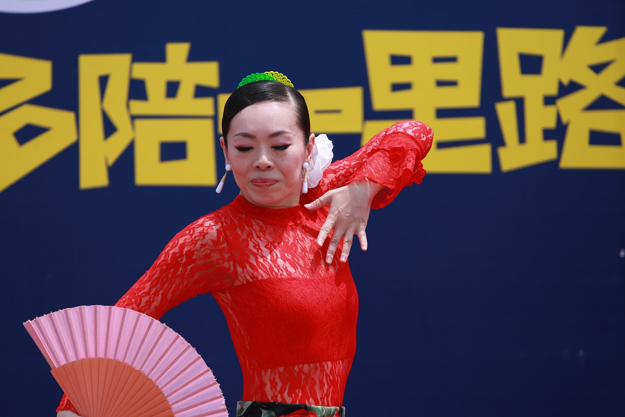 何潔最新新聞，音樂與生活的多彩篇章